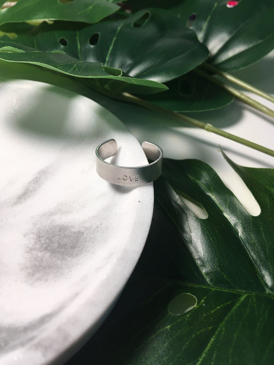 Love | Bague estampée en aluminium