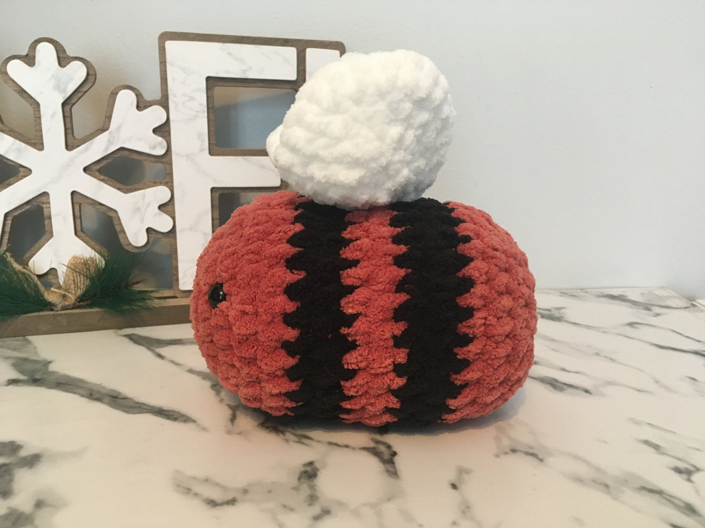 Abeille rouille et noire