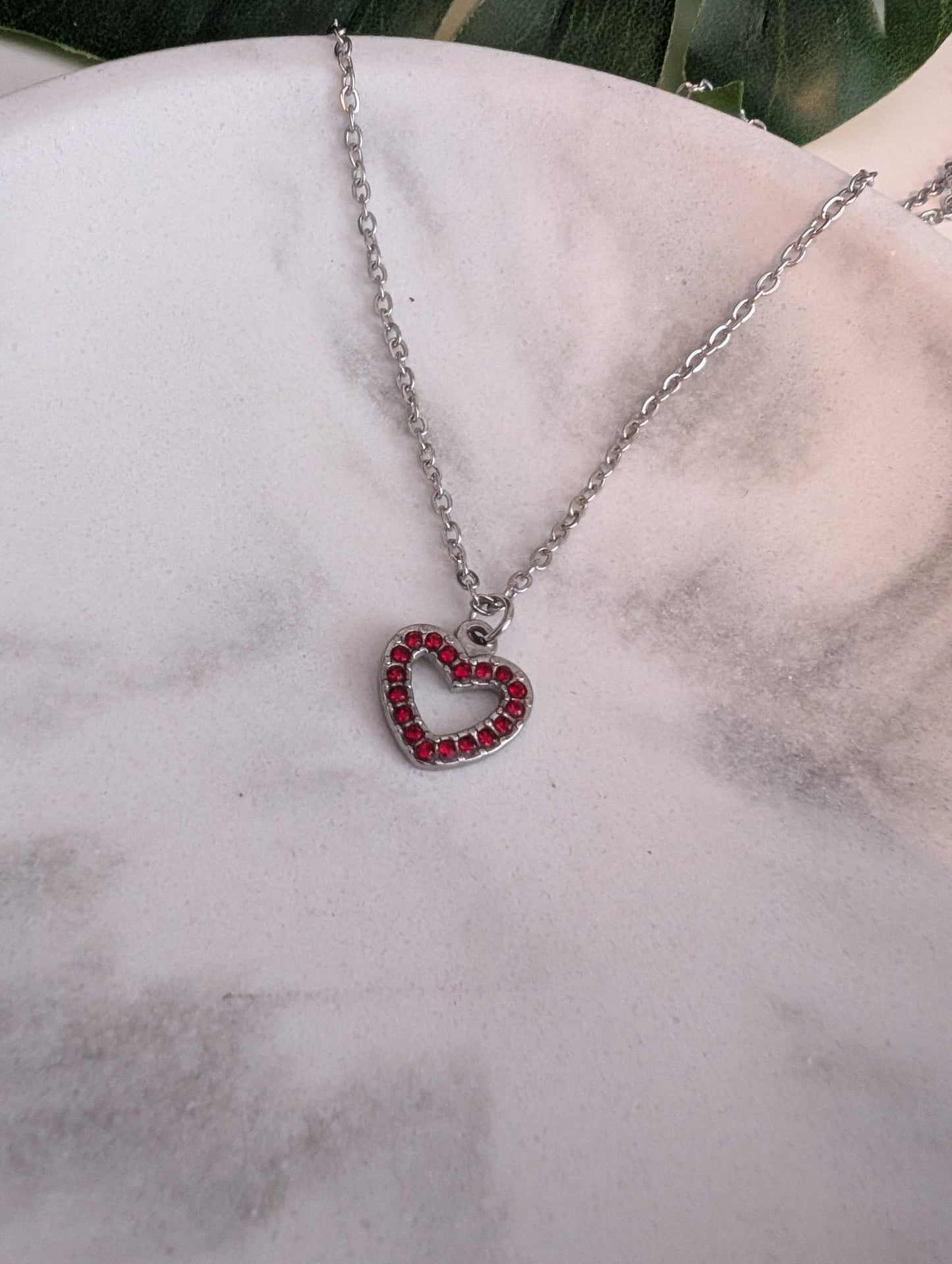Collier Coeur strass rouges