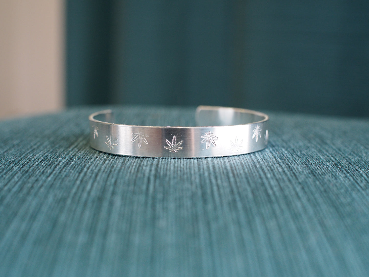 Bracelet estampé | Bracelet en aluminium