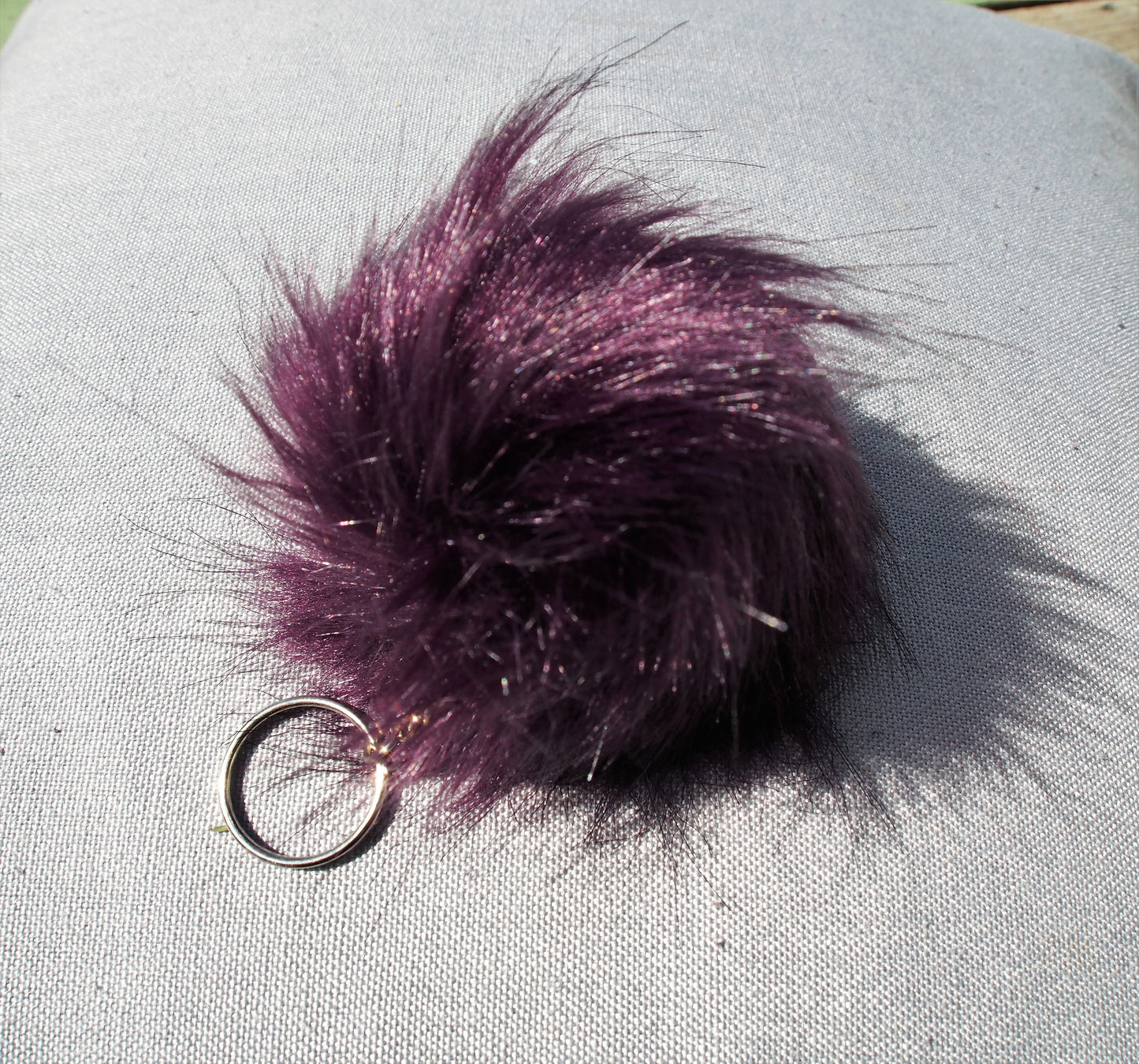 Pompon prune | Porte-clé
