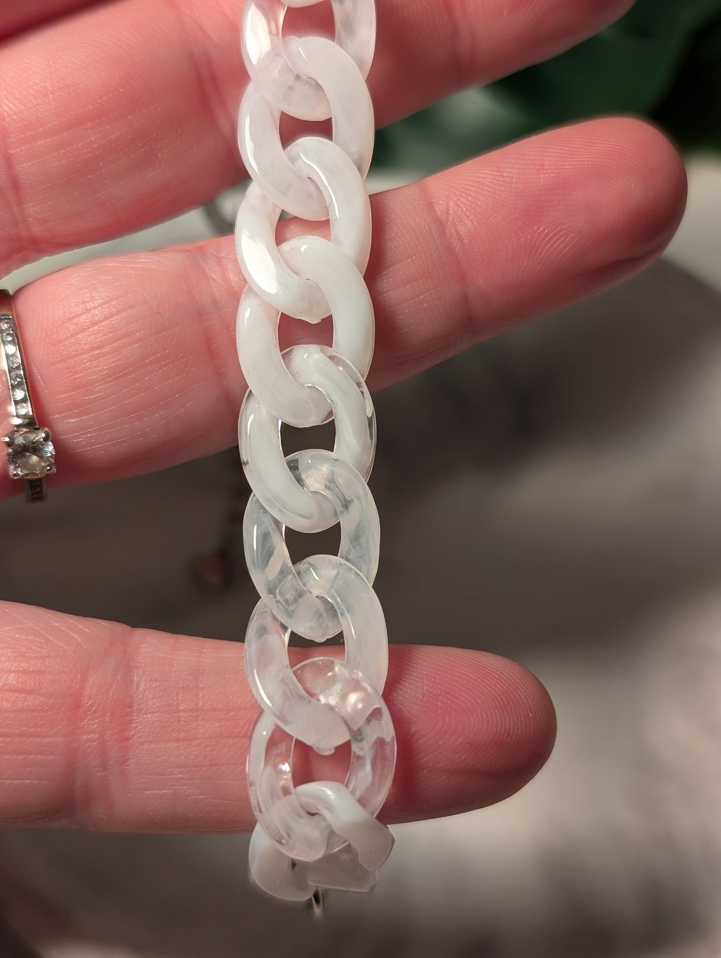 Petit blanc marbré | Bracelet en acrylique