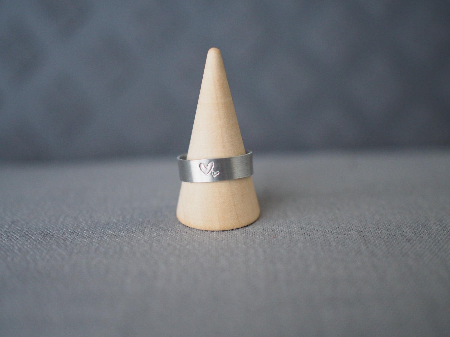 Duo de coeurs | Bague estampée en aluminium
